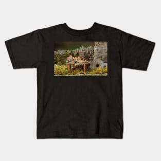 George the mouse in a log pile House color NHS heart Kids T-Shirt